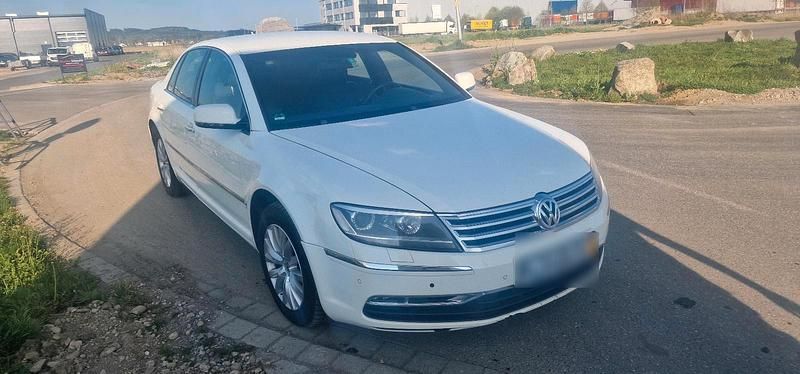 Usado VW Phaeton 239 HP (175 kW) 2013 Branco Sedan