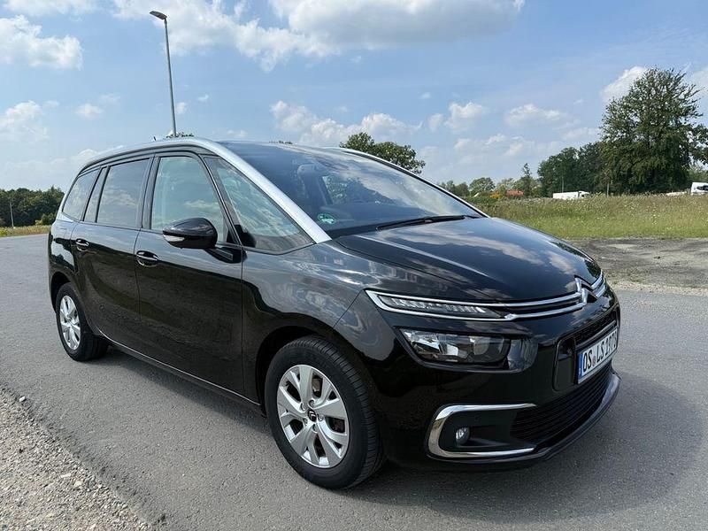 Schwarz Gebraucht 2018 Citroën C4 SpaceTourer Van / Kleinbus | 12.900 € (Guter Preis) - Bild 1/4