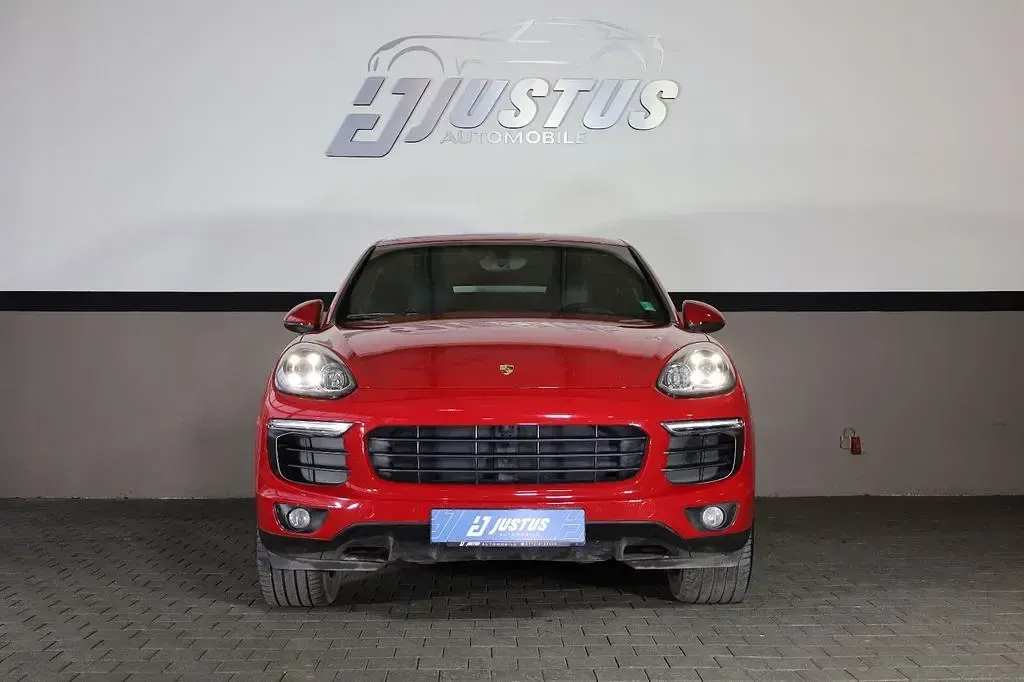 Gebraucht Porsche Cayenne 299 PS (219 kW) 2016 Carmine red SUV