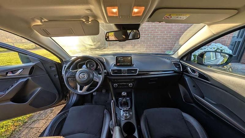 Gebraucht Mazda 3 Nakama 120 PS (88 kW) 2016 Andere farben Limousine