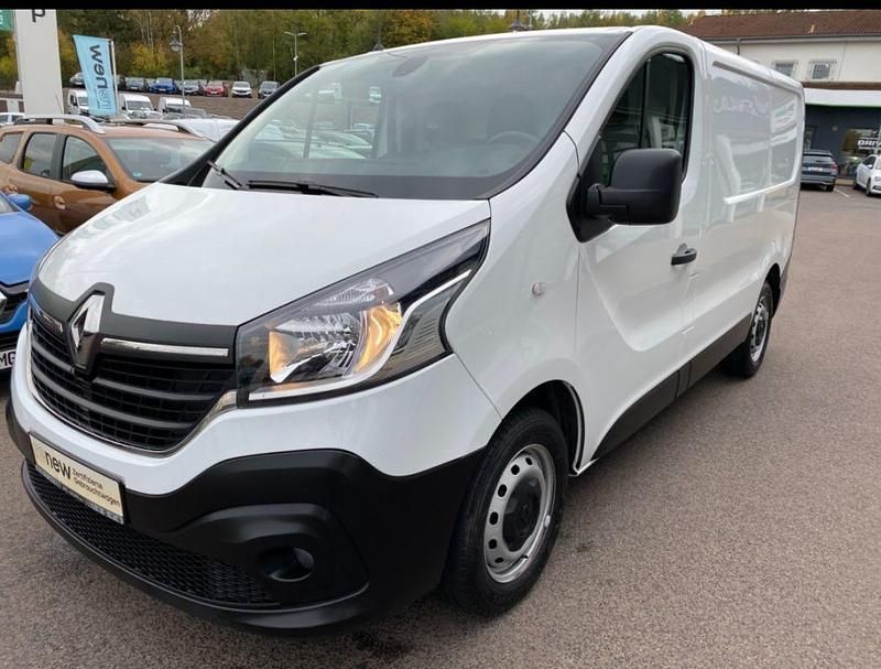 Weiß Gebraucht 2021 Renault Trafic Komfort Van | 17.990 € (Fairer Preis) - Bild 1/4