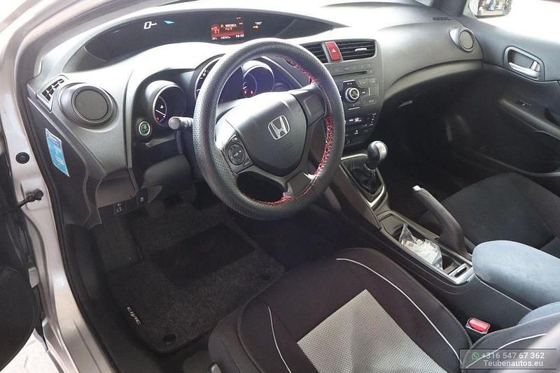 Gebraucht Honda Civic Comfort 99 PS (72 kW) 2013 Grau Limousine