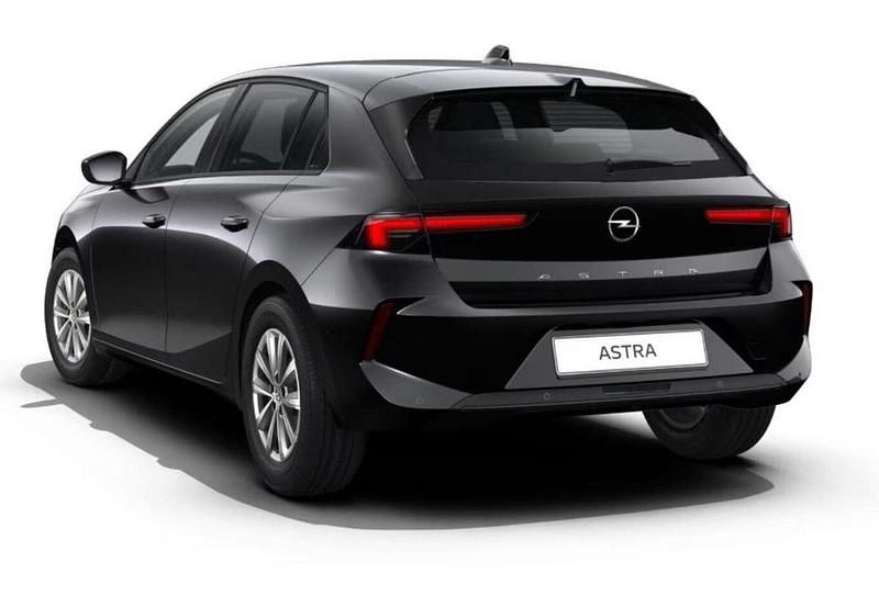 Gebraucht Opel Astra Edition 131 PS (96 kW) 2024 Karbon schwarz metallic Limousine