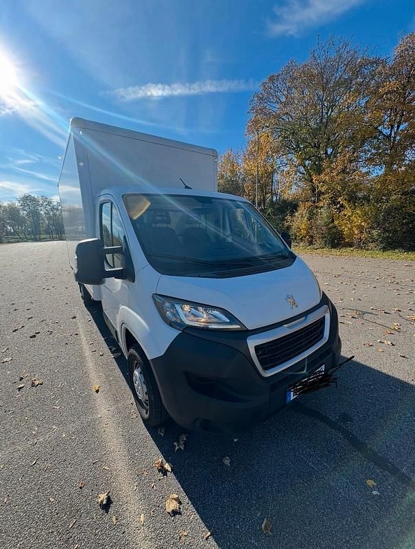 Gebraucht Peugeot Boxer 140 PS (102 kW) 2022 Weiß Van