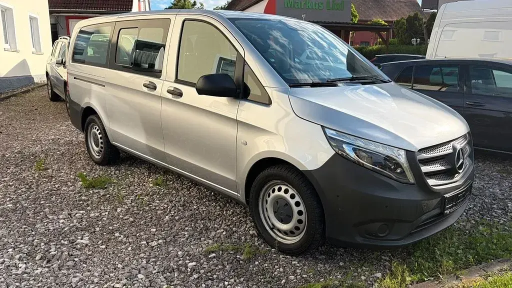 Gebraucht Mercedes Vito 190 PS (139 kW) 2021 Brillantsilber Van