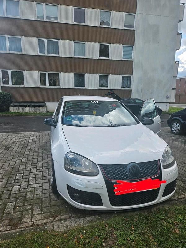 Weiß Gebraucht 2008 VW Golf V Sport Kleinwagen | 2.800 € - Bild 1/4