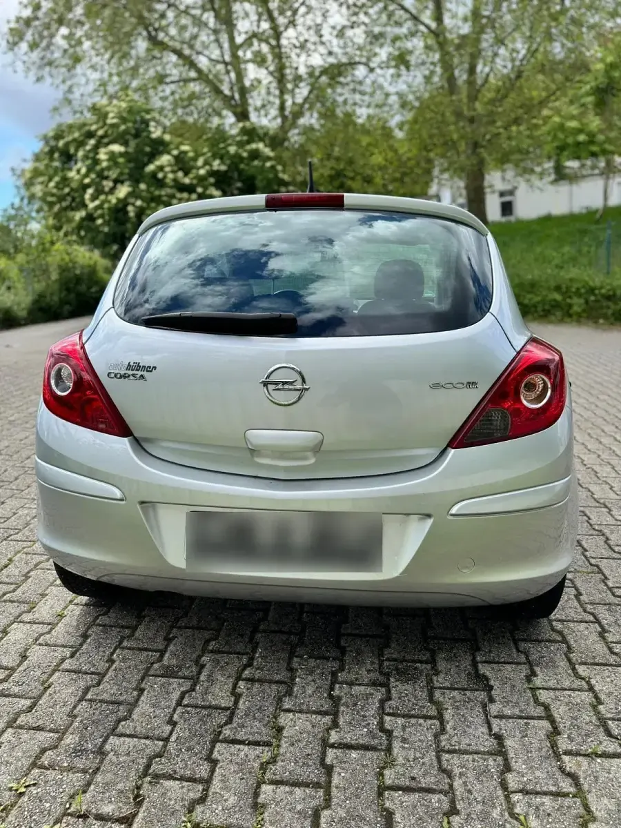 Gebraucht Opel Corsa 60 PS (44 kW) 2013 Silber Kleinwagen