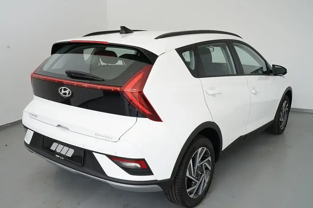 Neu Hyundai Bayon 101 PS (74 kW) 2026 Weiß SUV