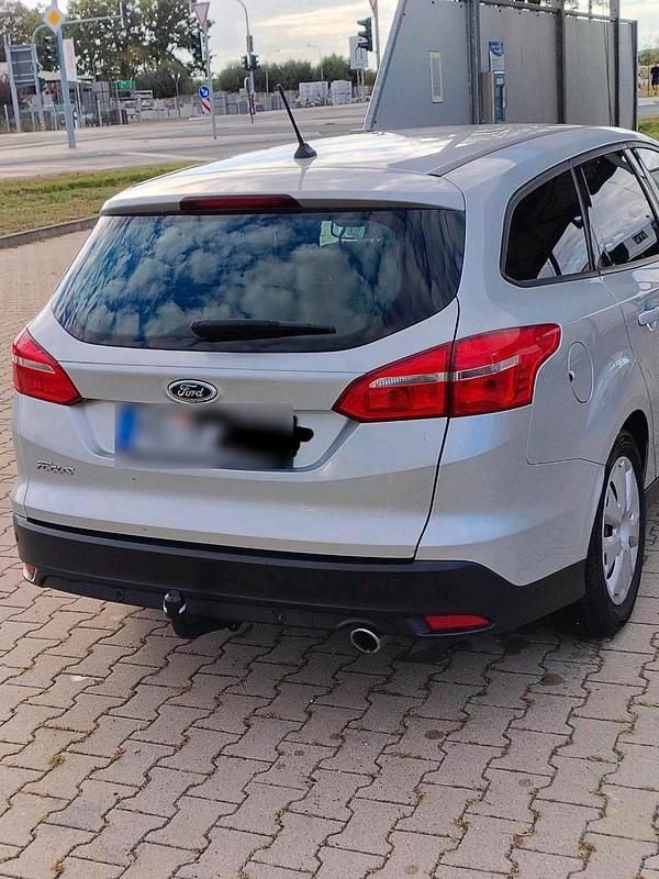 Gebraucht Ford Focus 150 PS (110 kW) 2018 Grau Kombi