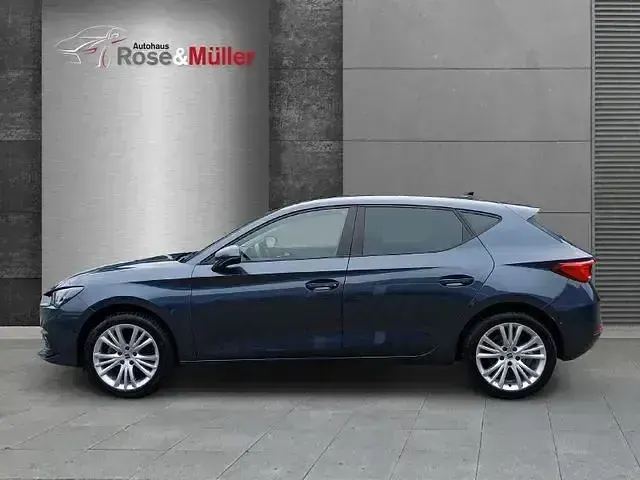Gebraucht Seat Leon Style 110 PS (80 kW) 2024 Magnetic tech grey (metallic) Limousine