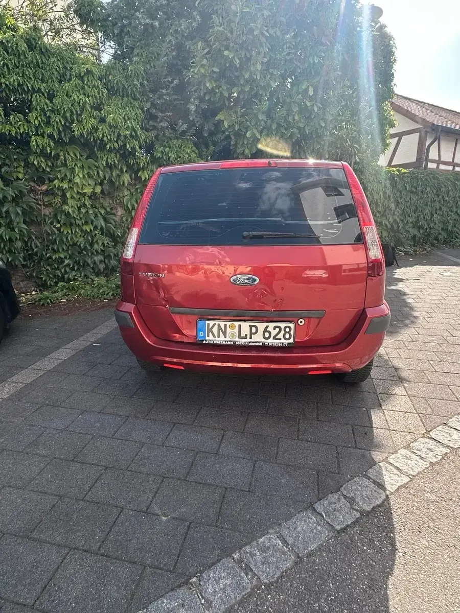 Gebraucht Ford Fusion 80 PS (58 kW) 2007 Rot Kleinwagen