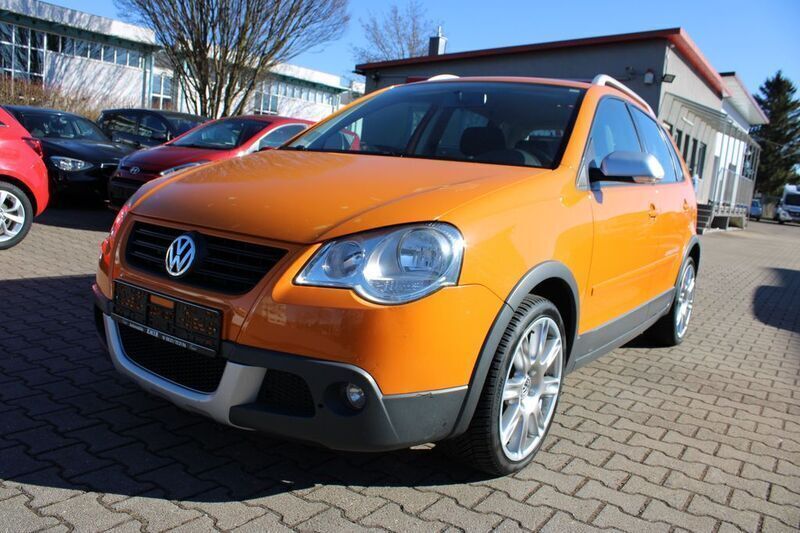 Orange Gebraucht 2007 VW Polo Cross Kleinwagen | 4.490 € (Etwas zu teuer) - Bild 1/4