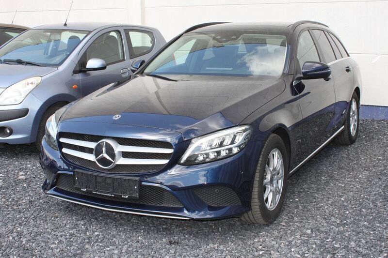 Blau Gebraucht 2020 Mercedes C200 Kombi | 18.450 € (Fairer Preis) - Bild 1/4