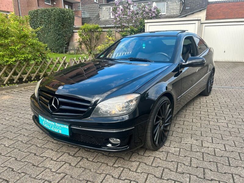 Obsidianschwarz metalliclack Gebraucht 2009 Mercedes CLC350 Kleinwagen | 8.250 € (Guter Preis) - Bild 1/4