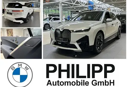 Gebraucht BMW iX Sport Line 300 kW (408 PS) 2023 Mineralweiß metallic SUV
