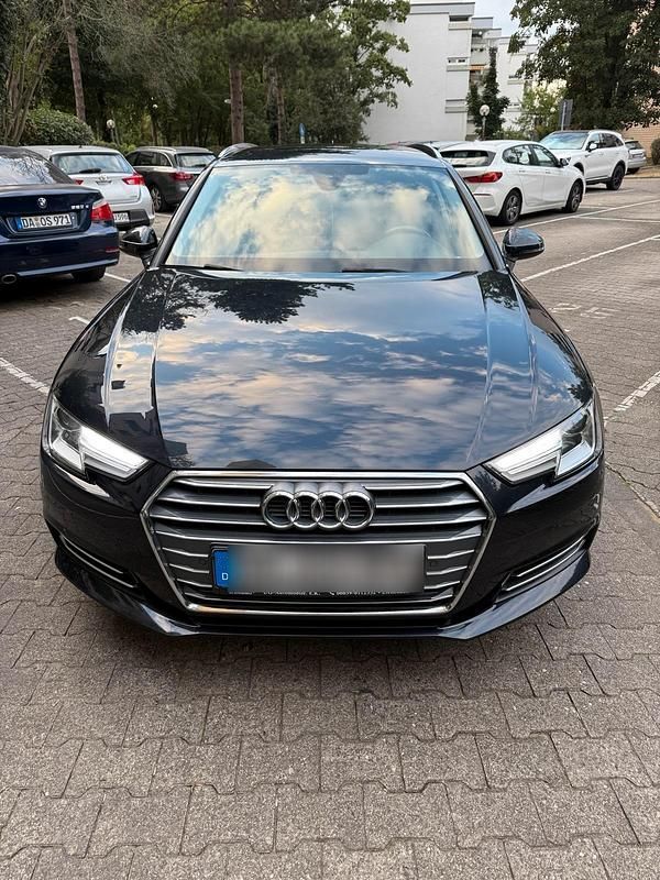 Blau Gebraucht 2017 Audi A4 Kombi | 15.999 € (Superpreis) - Bild 1/4