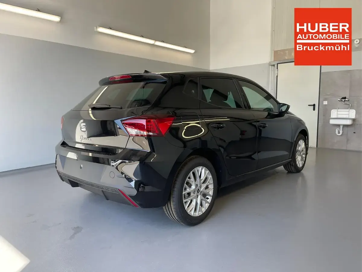 Neu Seat Ibiza Style 116 PS (85 kW) 2026 [0e0e] midnight schwarz metallic Kleinwagen