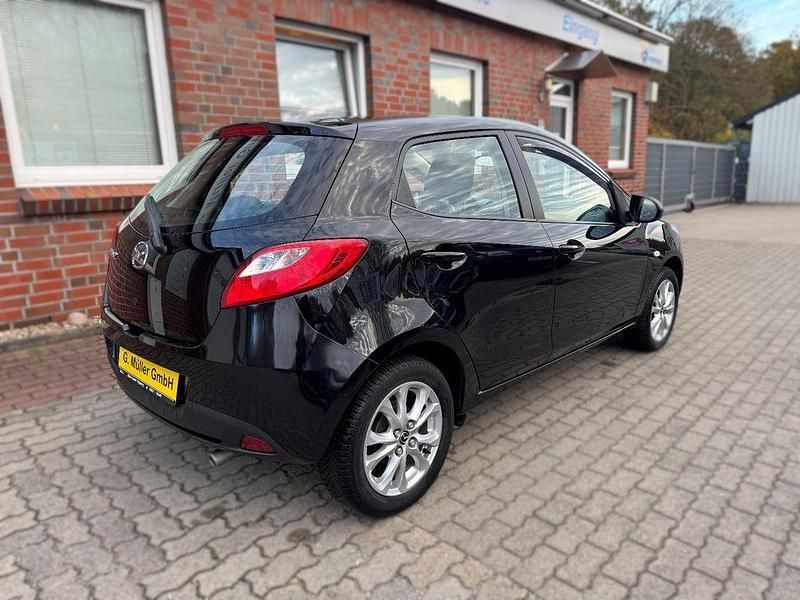 Gebraucht Mazda 2 Center-Line 102 PS (75 kW) 2011 Schwarz Limousine