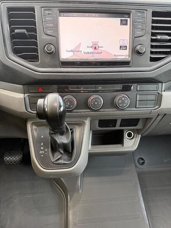 Gebraucht VW Crafter 140 PS (102 kW) 2019 Grau Van