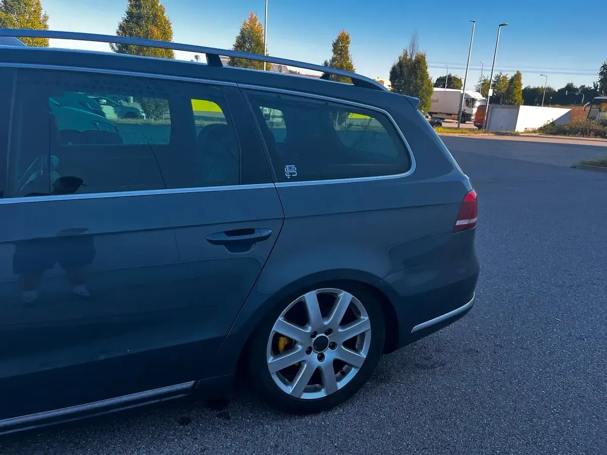 Gebraucht VW Passat 211 PS (155 kW) 2011 Grau Kombi