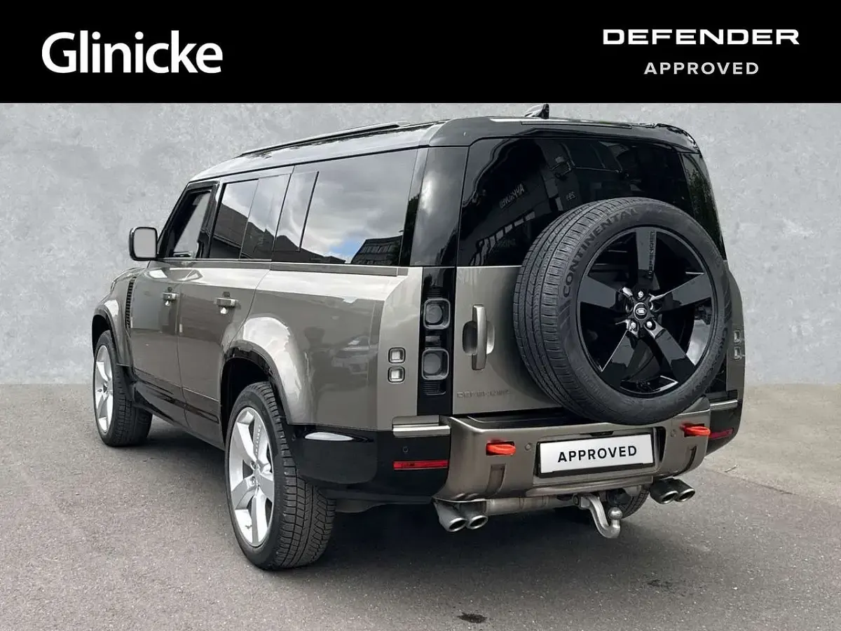 Gebraucht Land Rover Defender SE Dynamic 405 PS (297 kW) 2025 Silicon silver SUV