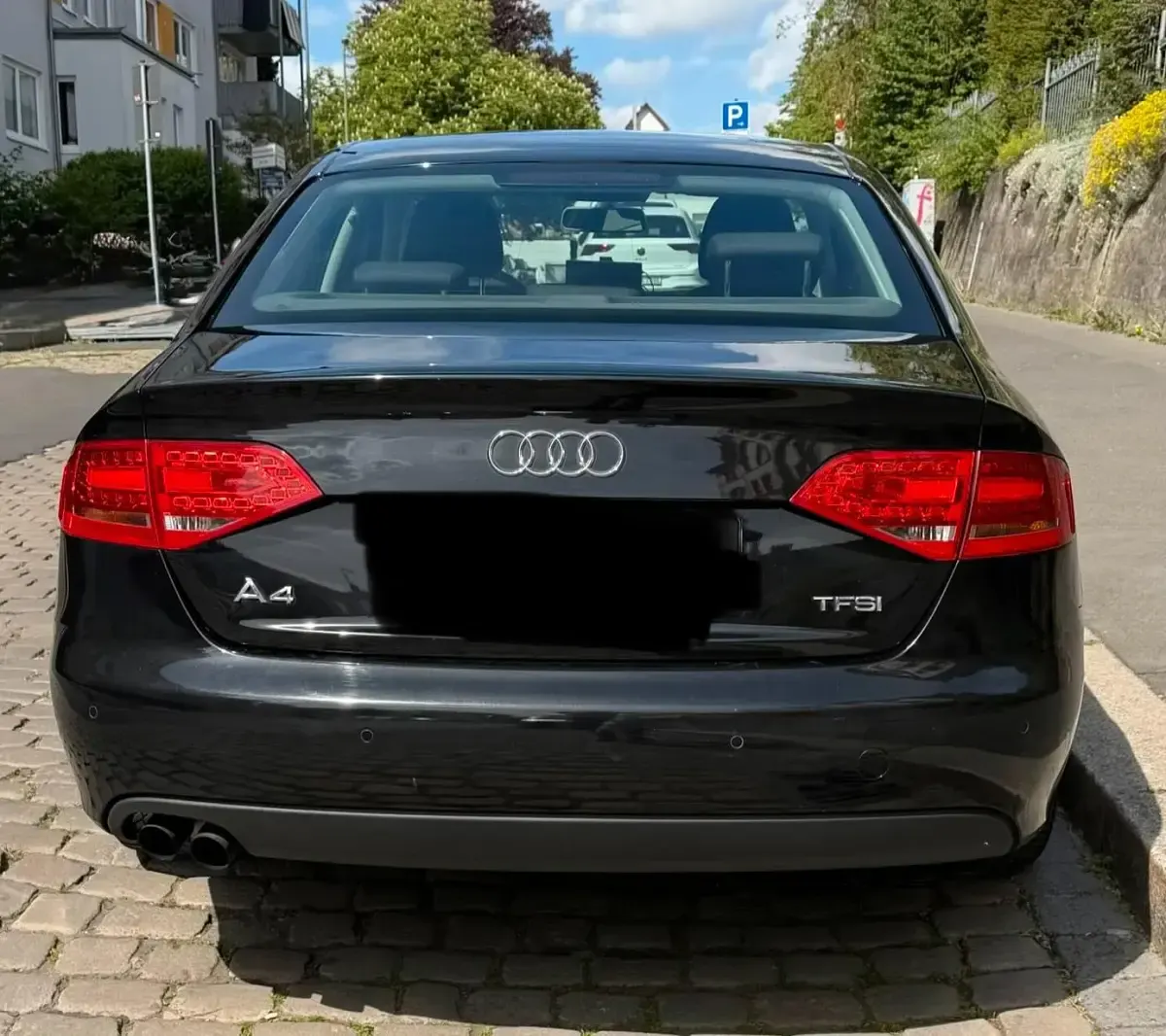 Gebraucht Audi A4 120 PS (88 kW) 2012 Schwarz Limousine