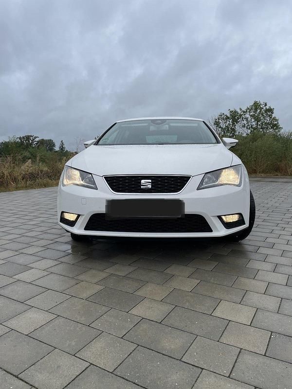 Gebraucht Seat Leon I-Tech 105 PS (77 kW) 2014 Weiß Kleinwagen