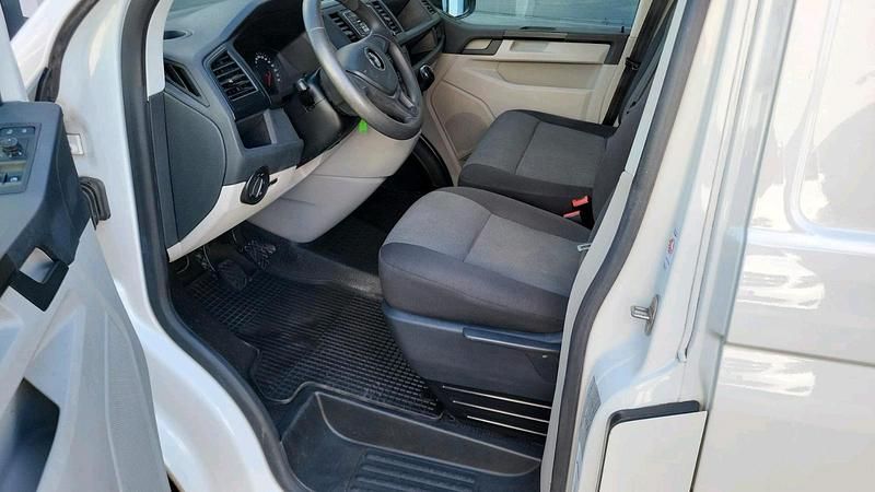 Gebraucht VW Transporter 102 PS (75 kW) 2019 Weiß Van