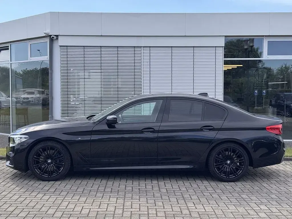 Gebraucht BMW 530 M Sport 252 PS (185 kW) 2020 Schwarz Limousine
