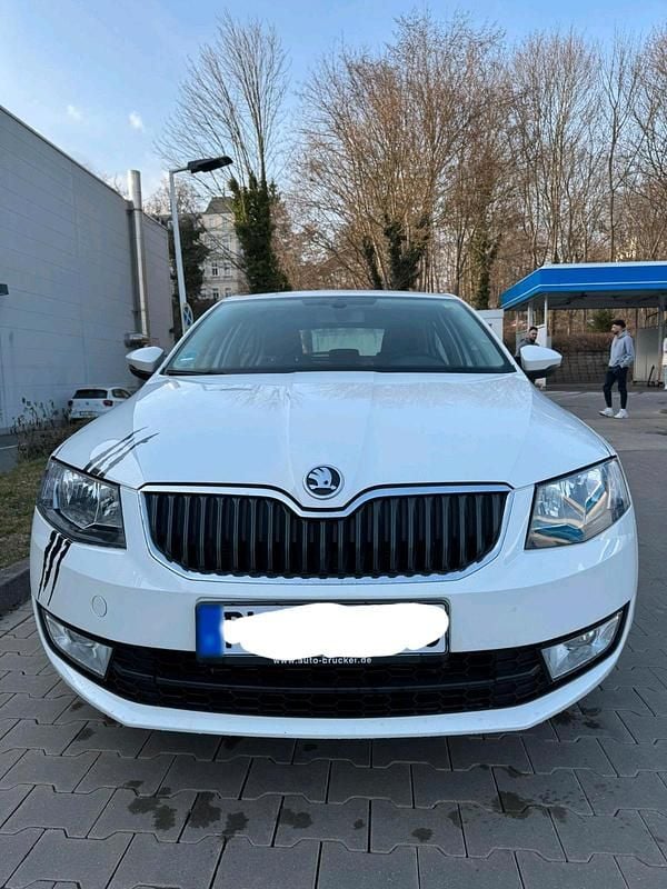 Gebraucht Skoda Octavia 105 PS (77 kW) 2013 Weiß Kombi