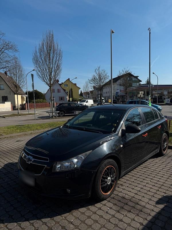 Gebraucht Chevrolet Cruze 164 PS (120 kW) 2012 Schwarz Kleinwagen