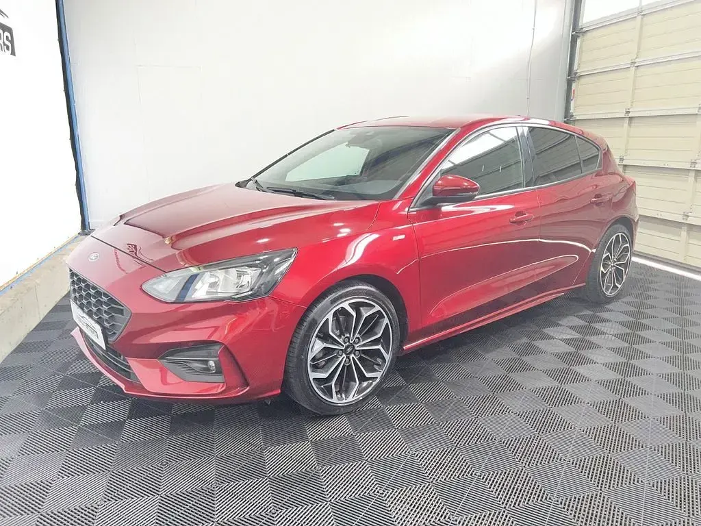 Gebraucht Ford Focus ST-Line 150 PS (110 kW) 2019 Rot Limousine