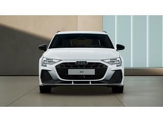 Gebraucht Audi A3 S-Line 150 PS (110 kW) 2024 Gletscherweiß metallic Limousine