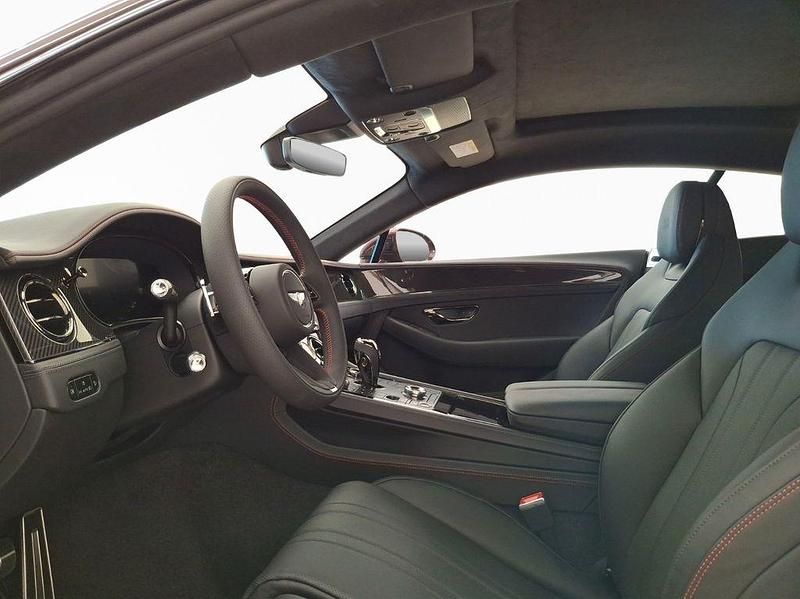 Gebraucht Bentley Continental 680 PS (500 kW) 2025 Rot