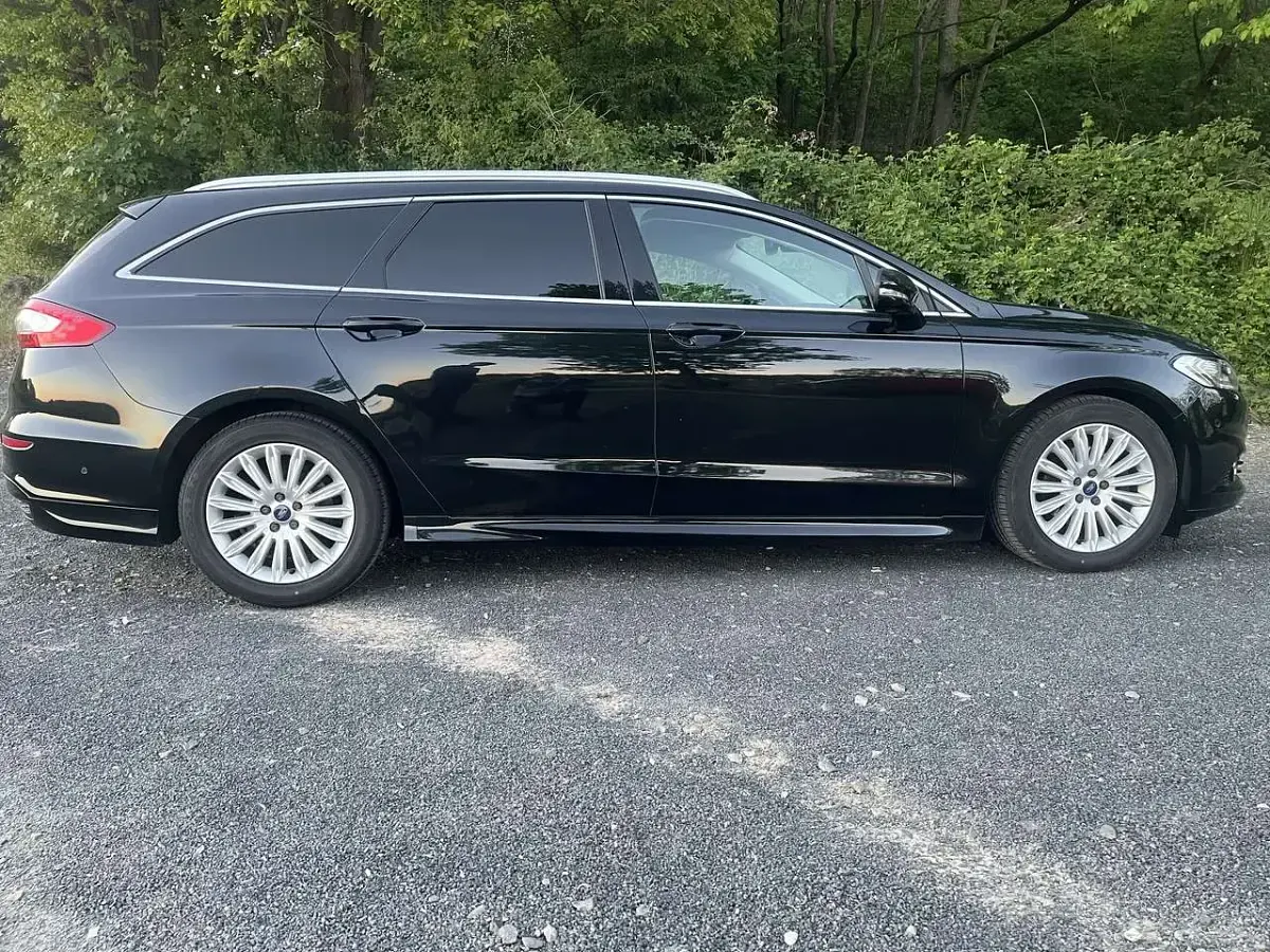 Używany Ford Mondeo Titanium 150 KM (110 kW) 2015 Czarny Kombi