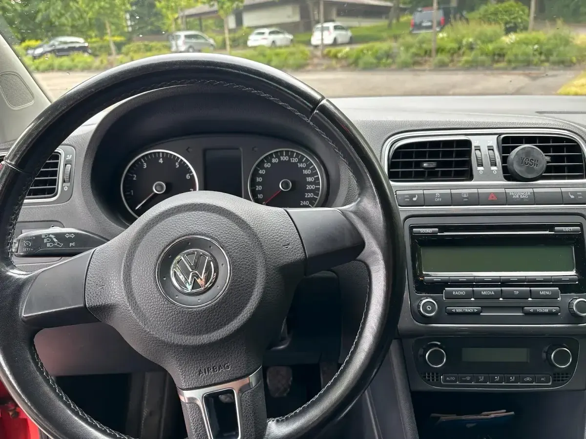 Käytetty VW Polo Edition 105 HP (77 kW) 2010 Oranssi Viistoperä