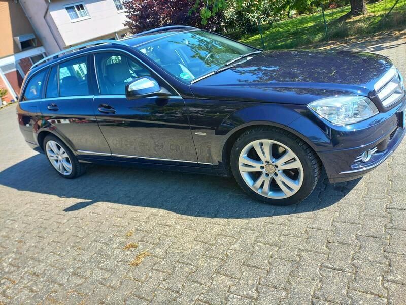 Blau Gebraucht 2008 Mercedes C320 Avantgarde Kombi | 12.000 € (Teuer) - Bild 1/4