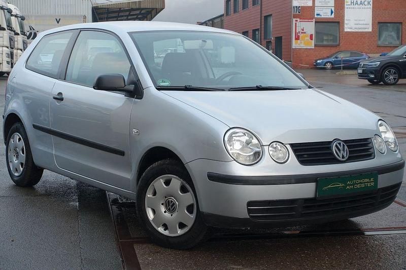 Gebraucht VW Polo 64 PS (47 kW) 2003 Silber Kleinwagen
