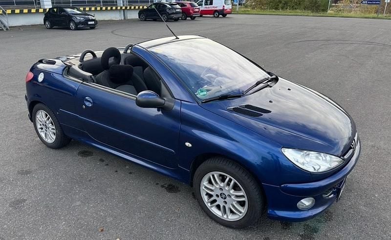 Blau Gebraucht 2006 Peugeot 206 CC Filou Cabrio | 1.300 € (Guter Preis) - Bild 1/4