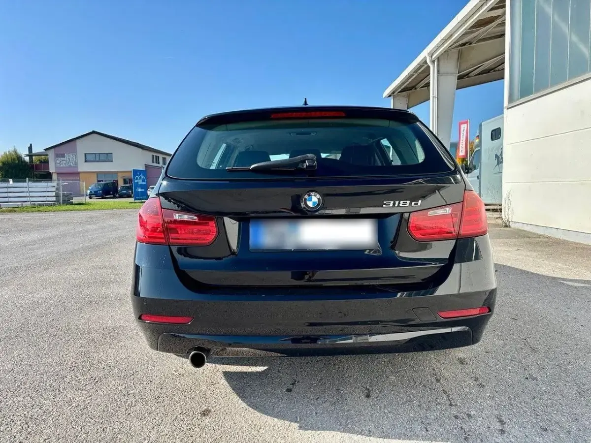 Gebraucht BMW 316 116 PS (85 kW) 2016 Schwarz Kombi