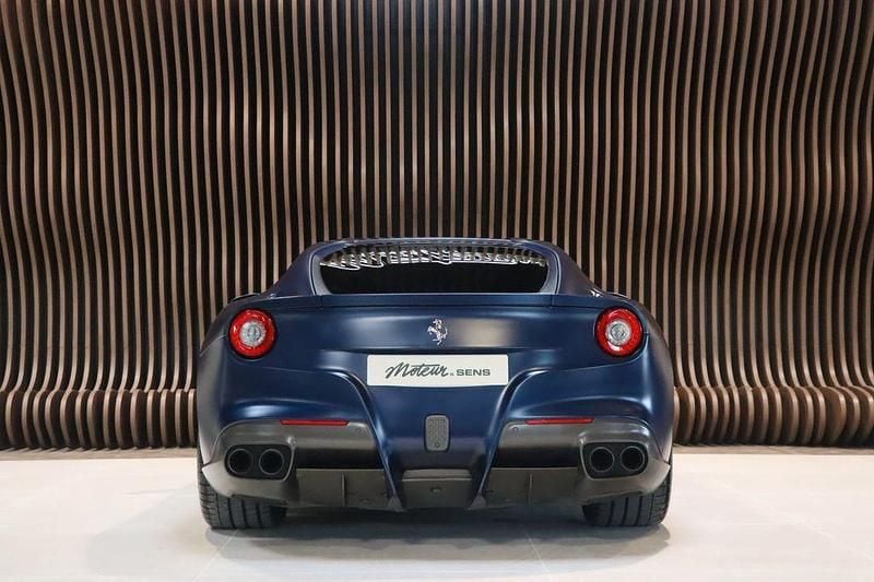Second-hand Ferrari F12 741 CP (545 kW) 2013 Albastru Coupe
