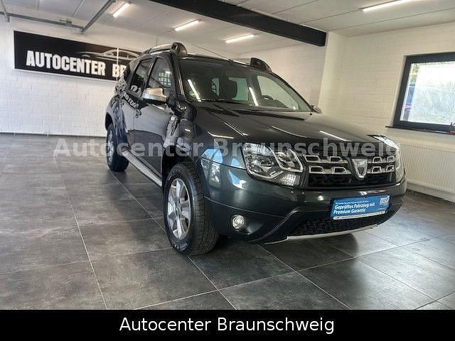 Grau Gebraucht 2015 Dacia Duster Ambiance SUV | 7.400 € (Guter Preis) - Bild 1/4