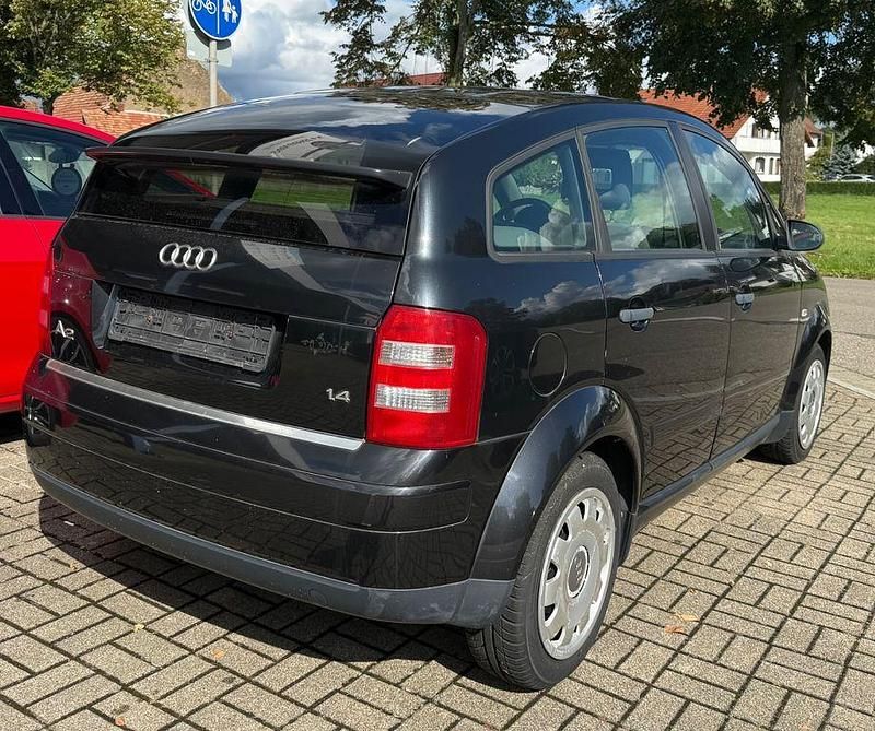 Gebraucht Audi A2 Ambiente 75 PS (55 kW) 2001 Schwarz Kleinwagen
