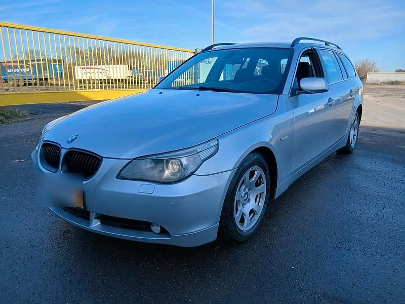 Grau Gebraucht 2005 BMW 525 Kombi | 1.600 € (Superpreis) - Bild 1/4