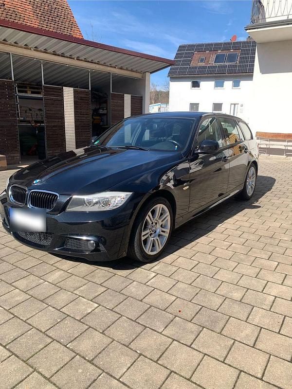 Gebraucht BMW 320 M Sport 184 PS (135 kW) 2011 Schwarz Kombi