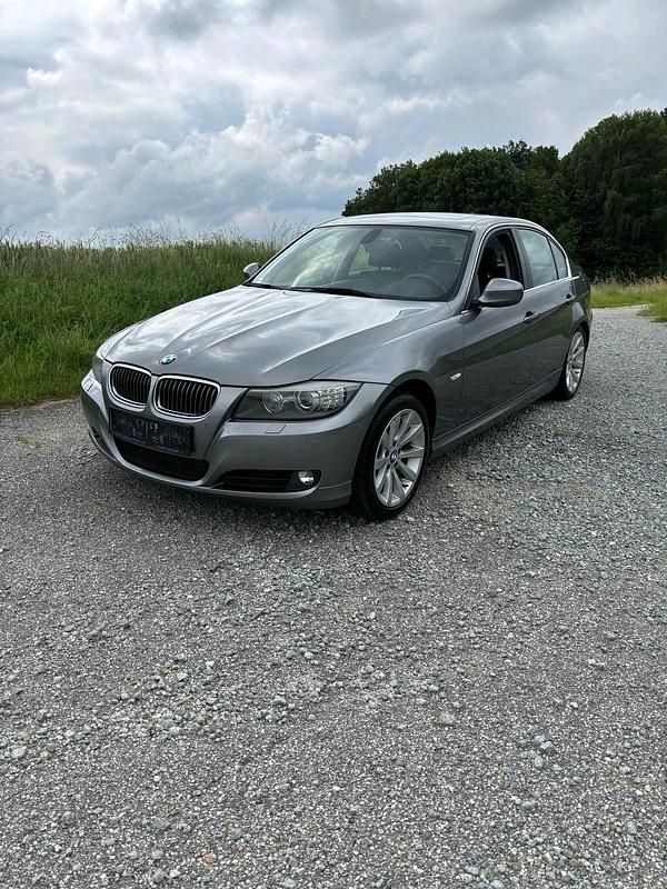 Gebraucht 2011 BMW 330 Limousine | 6.499 € (Guter Preis) - Bild 1/4