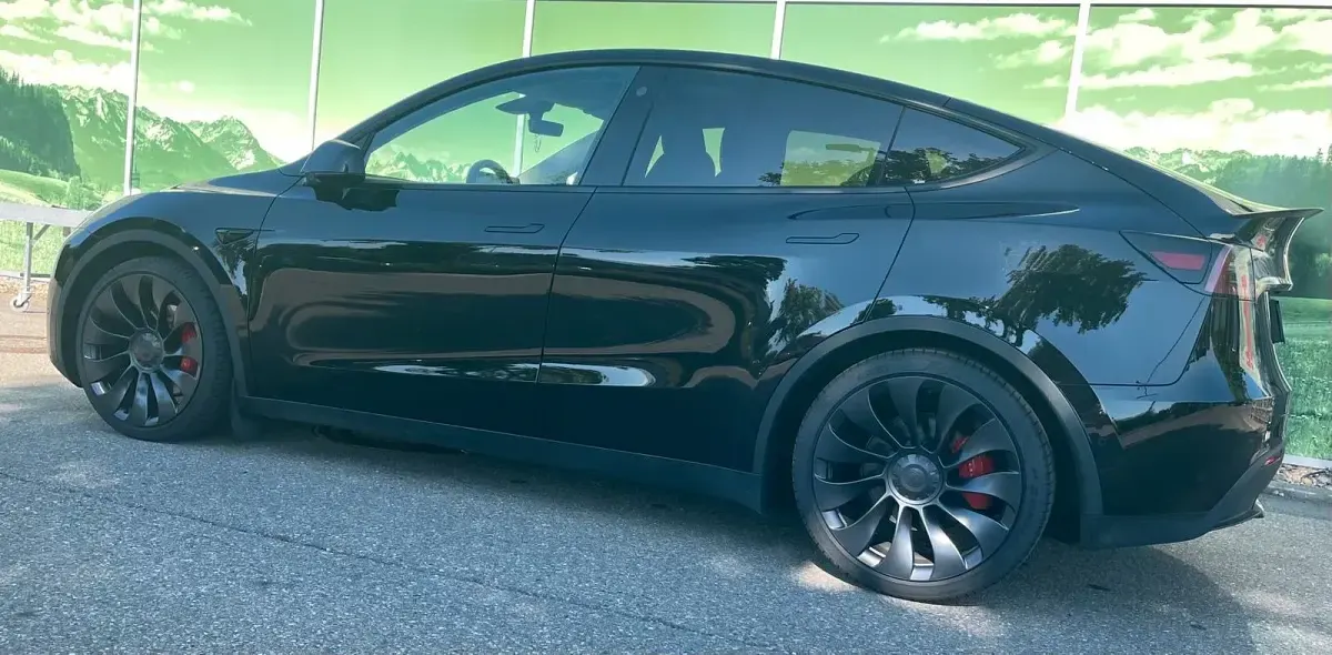 Gebraucht Tesla Model Y Performance 392 kW (534 PS) 2022 Schwarz SUV