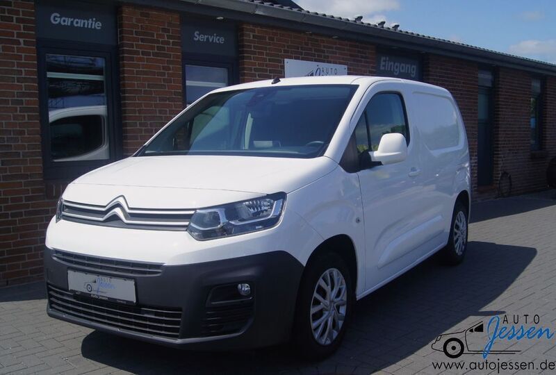 Weiß Gebraucht 2020 Citroën Berlingo Van / Kleinbus | 10.985 € (Superpreis) - Bild 1/4