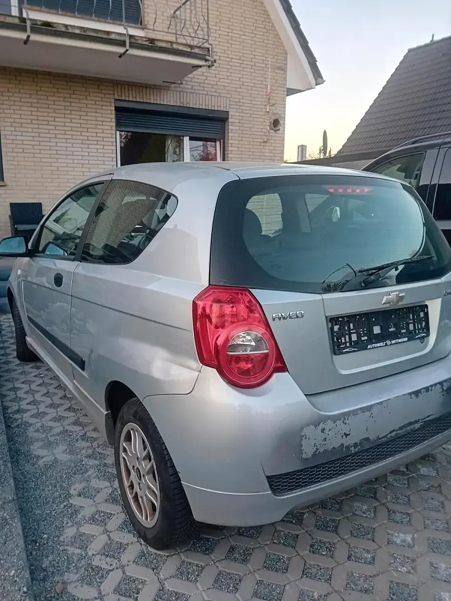 Gebraucht Chevrolet Aveo 2010 Silber Kleinwagen