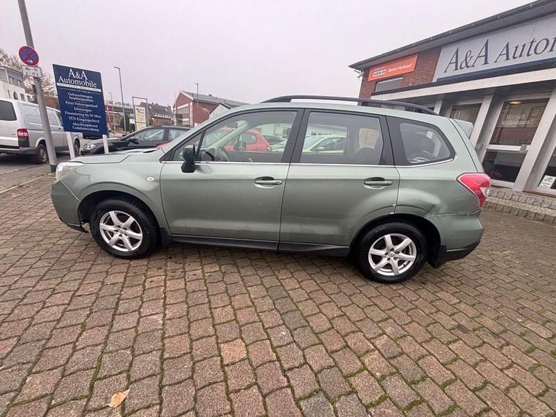 Gebraucht Subaru Forester Active 147 PS (108 kW) 2014 Grün SUV